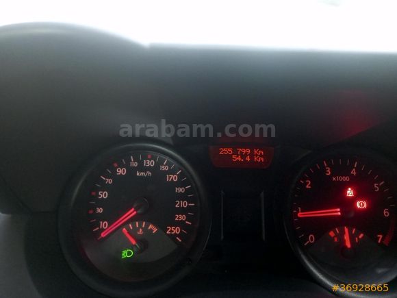 Sahibinden Renault Megane 1.4 Authentique 2006 Model