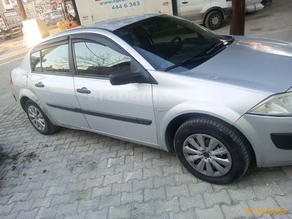 Sahibinden Renault Megane 1.4 Authentique 2006 Model