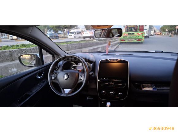 Sahibinden Renault Clio 1.2 Joy 2016 Model  ARKA KOLTUK TABLET EKRANLİ