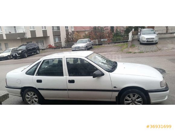 Sahibinden Opel Vectra 1.8 GL 1993 Model pazarlıksız son fiyat