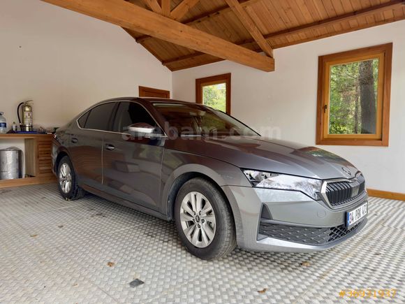 Sahibinden Skoda Octavia 1.5 TSI Elite 2025 Model İstanbul
