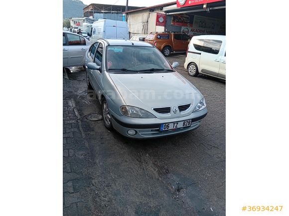 Sahibinden Renault Megane 1.9 dCi Alize 2003 Model