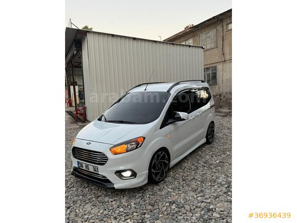 Sahibinden Ford Tourneo Courier 1.5 TDCi Delux 2023 Model