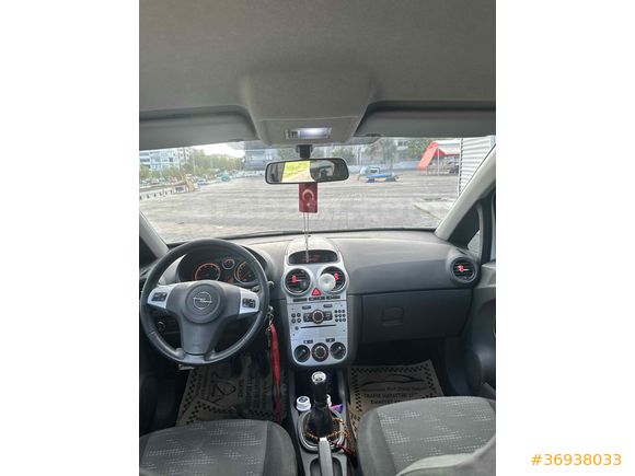Memurdan temiz Corsa 