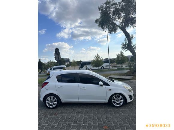 Memurdan temiz Corsa 