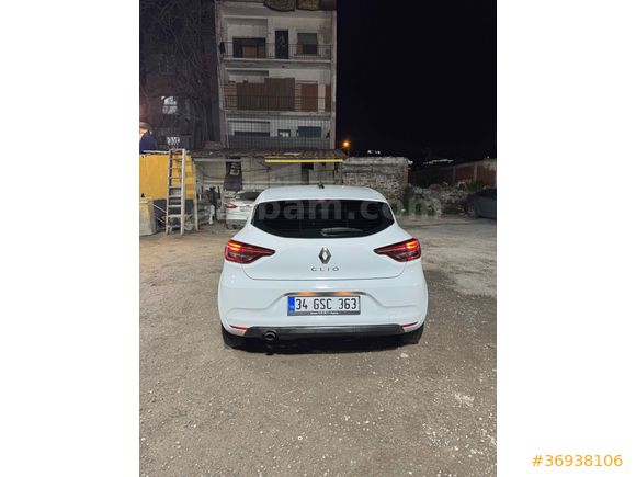 Sahibinden Renault Clio 1.0 SCe Joy 2023 Model 