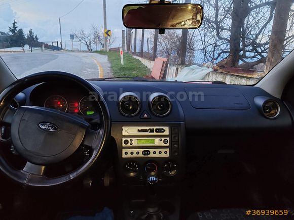 Sahibinden Ford Fiesta 1.4 Comfort 2005 Model Kocaeli