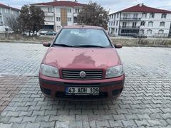 Öğretmenden etiketleri üzerinde orijinal düşük kilometreli Fiat Punto 1.3 Multijet Dynamic 2005 Model Kütahya