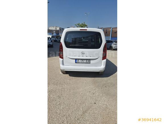 Sahibinden Opel Combo 1.5 CDTI Essential 2025 Model İzmir
