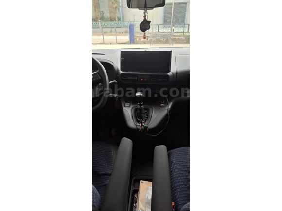 Sahibinden Opel Combo 1.5 CDTI Essential 2025 Model İzmir