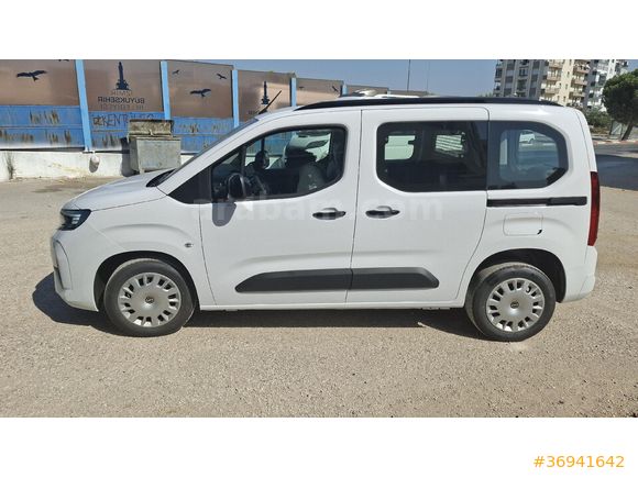 Sahibinden Opel Combo 1.5 CDTI Essential 2025 Model İzmir