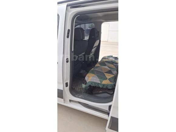 Sahibinden Opel Combo 1.5 CDTI Essential 2025 Model İzmir