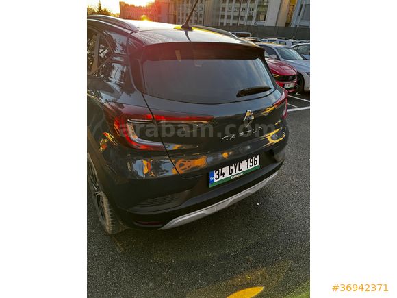 Sahibinden Renault Captur 1.3 TCe Touch 2023 Model 