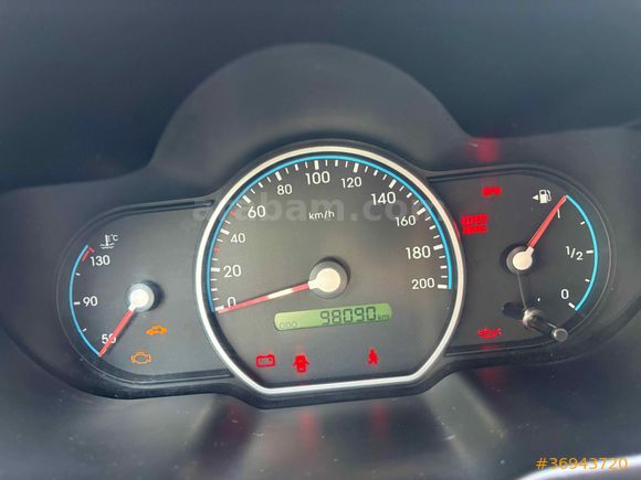 Sahibinden Hyundai i10 1.1 Select 2010 Model 