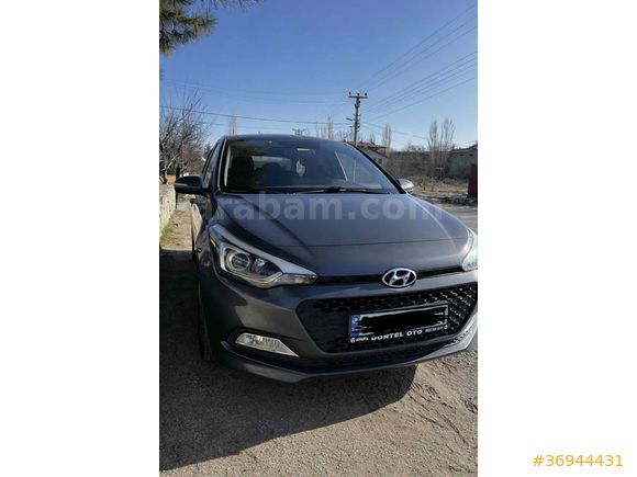 Sahibinden Hyundai i20 PANORAMA 1.4 CRDi Style 2015 Model 