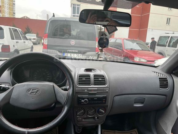Sahibinden Hyundai Accent 1.3 LX 2001 Model 