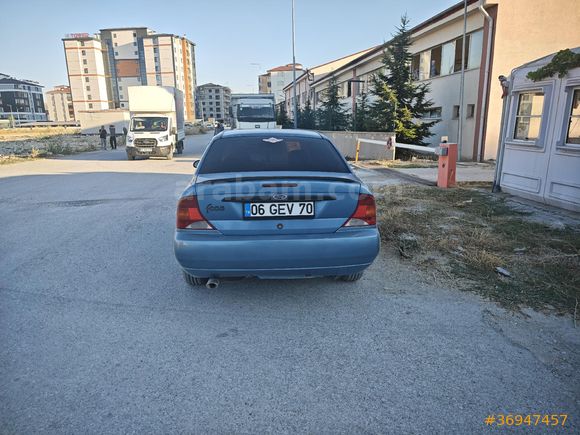 Sahibinden Ford Focus 1.6 Comfort 2004 Model  260.000 km Mavi