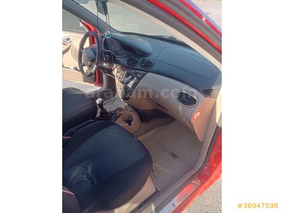 Sahibinden Ford Focus 1.6 Ghia 2001 Model
