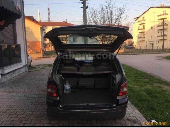 Sahibinden Renault Scenic 1.6 RXT 2001 Model 