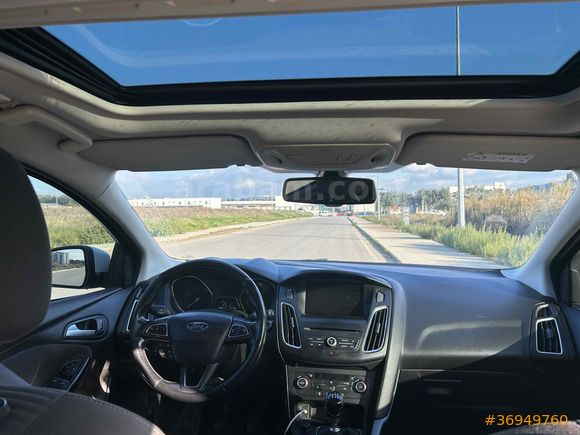 ORJİNAL HATASIZ  Ford Focus 1.0 GTDi Titanium 2015 Model 