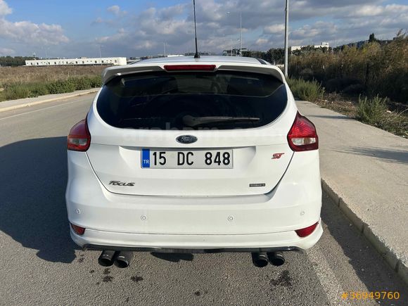 ORJİNAL HATASIZ  Ford Focus 1.0 GTDi Titanium 2015 Model 