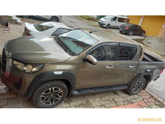Sahibinden Toyota Hilux 2.4 D-4D 4x2 Adventure 2021 Model