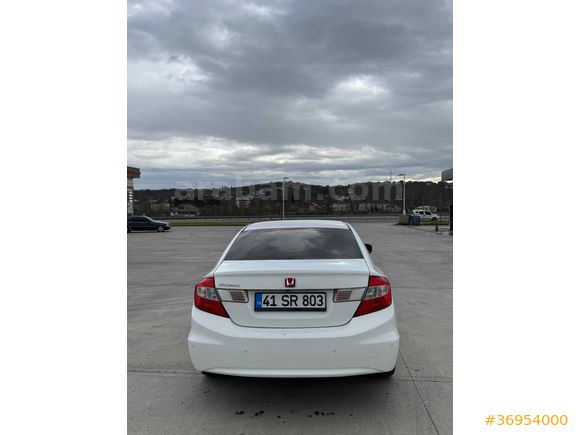 Sahibinden Honda Civic 1.6 i-VTEC ECO Elegance 2013 Model 
