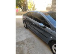 Peugeot 407 1.6 HDi Comfort  motor yürur on numara muayene 1 yıl var hasar kaydı yok
