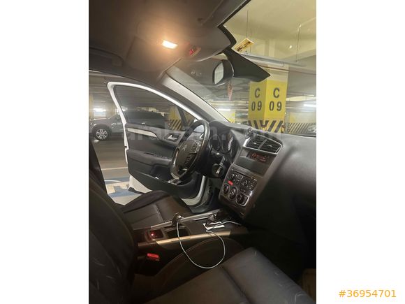 Sahibinden Citroen C4 1.6 e-HDi Confort Plus 2012 Model  218.000 km Beyaz