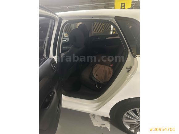 Sahibinden Citroen C4 1.6 e-HDi Confort Plus 2012 Model  218.000 km Beyaz