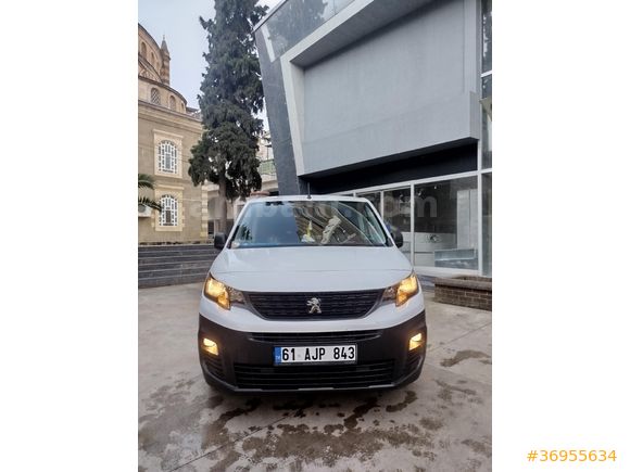 Sahibinden Peugeot Partner 1.5 BlueHDI Comfort 2023 Model