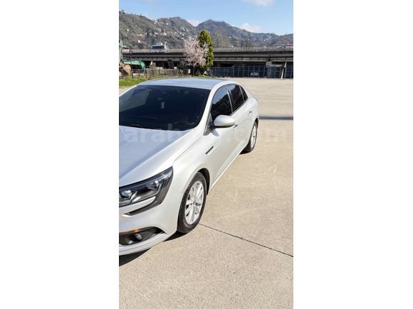 Sahibinden Renault Megane 1.5 Blue DCI Touch 2019 Model 