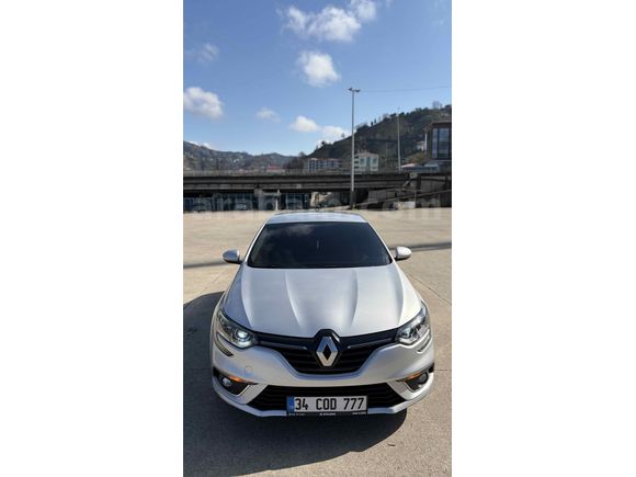 Sahibinden Renault Megane 1.5 Blue DCI Touch 2019 Model 