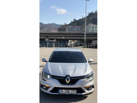 Sahibinden Renault Megane 1.5 Blue DCI Touch 2019 Model 