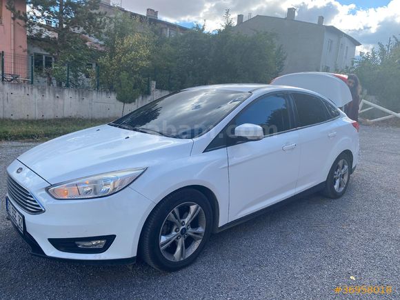 Sahibinden Ford Focus 1.6 Ti-VCT Style 2015 Model Sivas 155.000 km Beyaz
