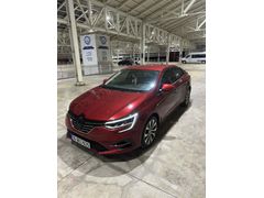Sahibinden Renault Megane 1.3 TCe Icon 2023 Model  37.500 km Yoğun kırmızı