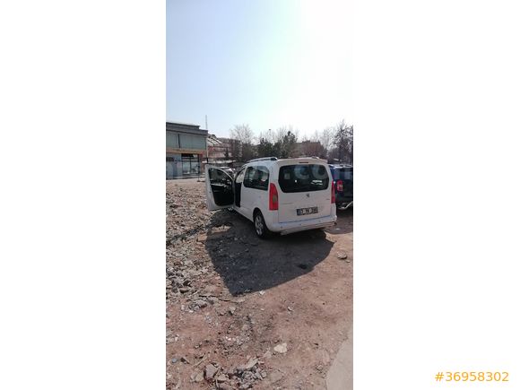 Sahibinden Peugeot Partner 1.6 HDI Premium Pack 2012 Model  192.000 km Beyaz