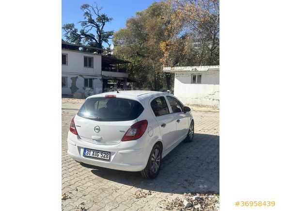 Sahibinden Opel Corsa 1.3 CDTI Essentia 2013 Model  220.000 km Beyaz
