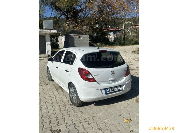 Sahibinden Opel Corsa 1.3 CDTI Essentia 2013 Model  220.000 km Beyaz