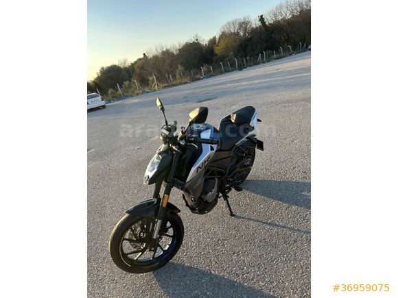 Sahibinden CFmoto 250NK 