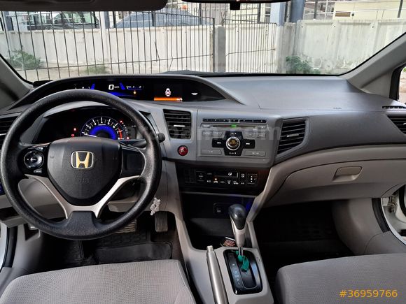 Sahibinden Honda Civic 1.6 i-VTEC drean 2012 Model