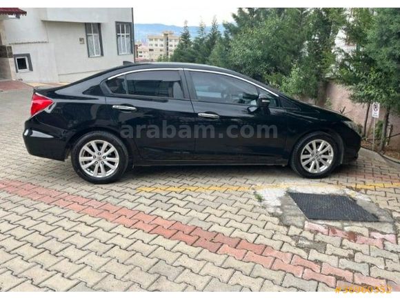 Sahibinden Honda Civic 1.6 i-VTEC Eco Premium 2012 Model