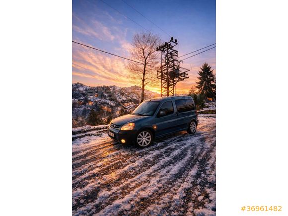 Sahibinden Peugeot Partner 1.6 HDI Adventure 2012 Model  224.000 km Gri