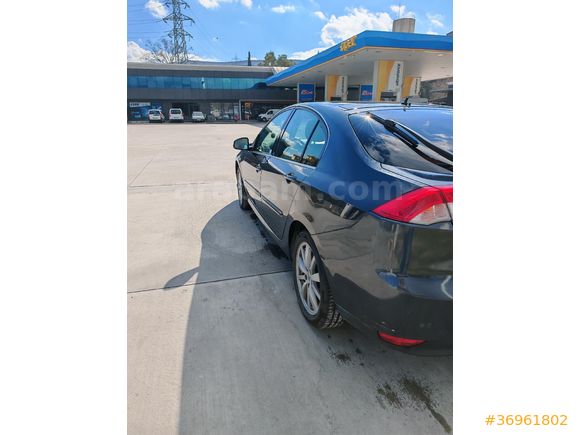 Sahibinden Renault Laguna 1.5 dCi Executive 2011 Model