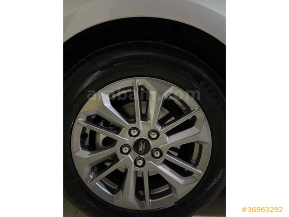 Sahibinden Ford Focus 1.5 TDCi Titanium Stil 2024 Model 