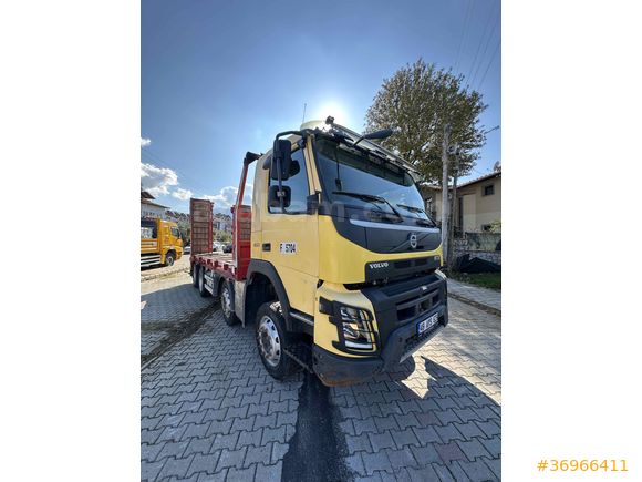 VOLVO 8x4 LOWBET Retarder 257000km