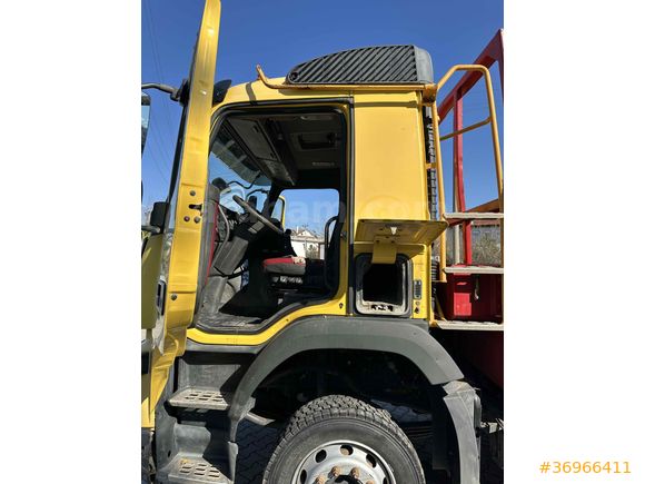 VOLVO 8x4 LOWBET Retarder 257000km