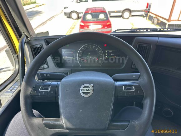 VOLVO 8x4 LOWBET Retarder 257000km