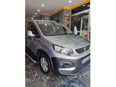 Pazarlıksız Sahibinden Peugeot Rifter 1.5 BlueHDI Active Skypack 2020 Model 
