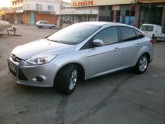ALİ ATAÖZÜ AUTO GALLERY DEN 2013 MODEL ÇOK TEMİZ FORD FOCUS